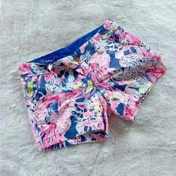 Lilly Pulitzer Callahan Short size 2 - Picture 1 of 6